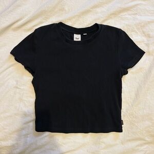 Aritzia TNA Ribbed Tee